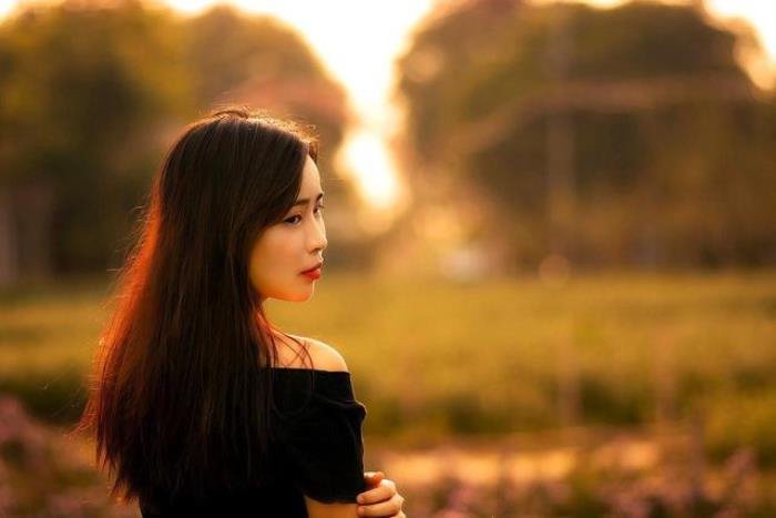 ���˰�һ��Ů�˵ı�����ʲô���� ��������������Ӧ�ܳ�ʵ