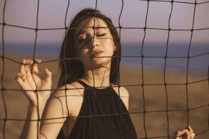 ���˰�һ��Ů�˵ı�����ʲô���� ��������������Ӧ�ܳ�ʵ