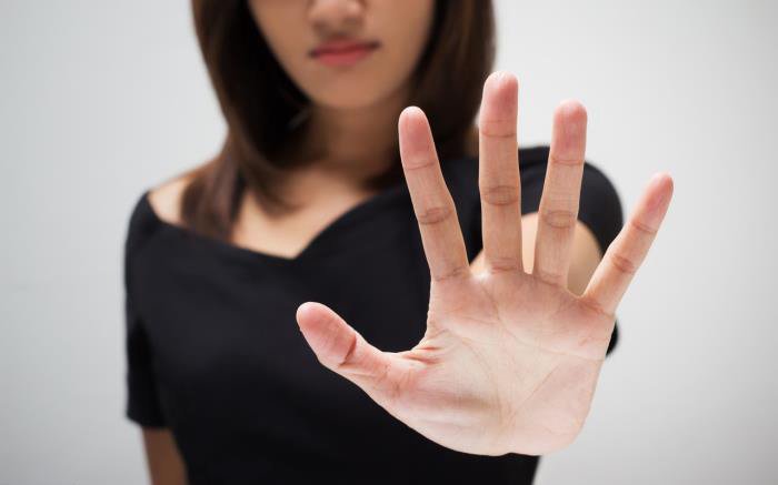 ͻȻ��Ů����������Ȧ �ֲ�ɾ������ʲô��˼