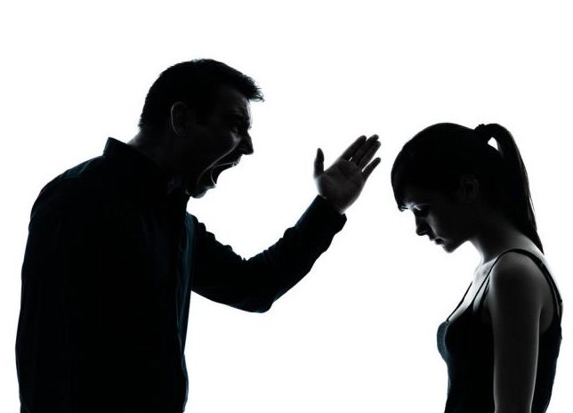 ��ţ��˫��Ů���ָ������ ������˭ѹס˭