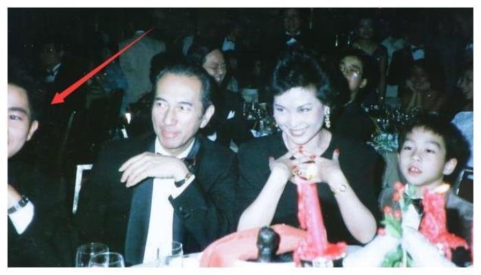 �°�ǿ��γ������������ ���˷�������ϵ��