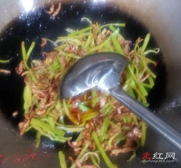 ���⳴��˿�ۻ����ϵ����� ��ע�����¼�������