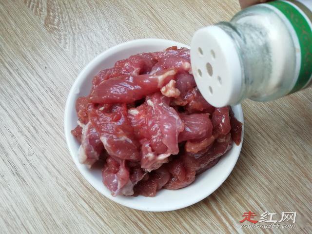家常猪肉肉丝怎么炒又嫩又好吃 炒得更嫩滑的小技巧