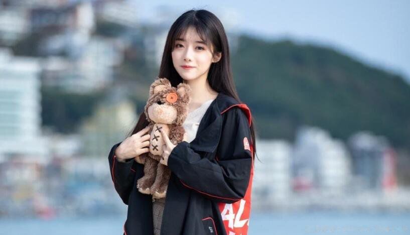 七月十五鬼节出生的女孩好不好 命硬会克夫吗