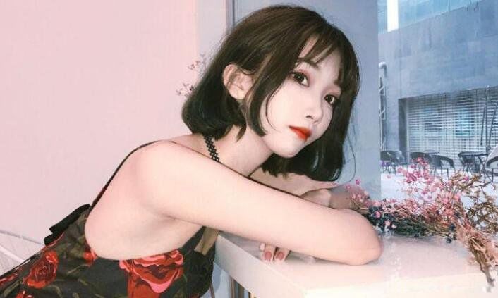 七月十五鬼节出生的女孩好不好 命硬会克夫吗
