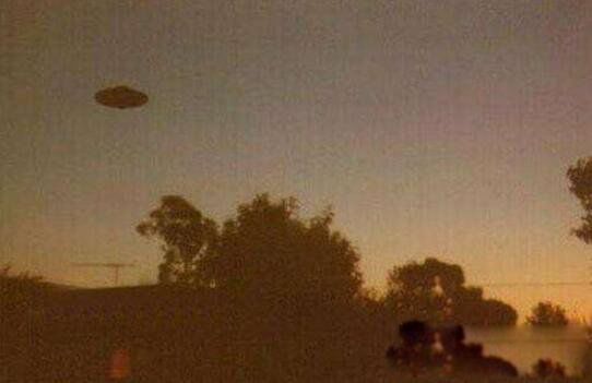 太空飞碟图片真实照片 真实UFO目击事件未解之谜