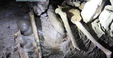 重庆鬼洞的图片里面有什么 内部尸骨之谜揭秘