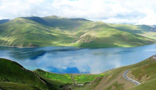 中国五大咸水湖排名 青海湖面积最大排第一