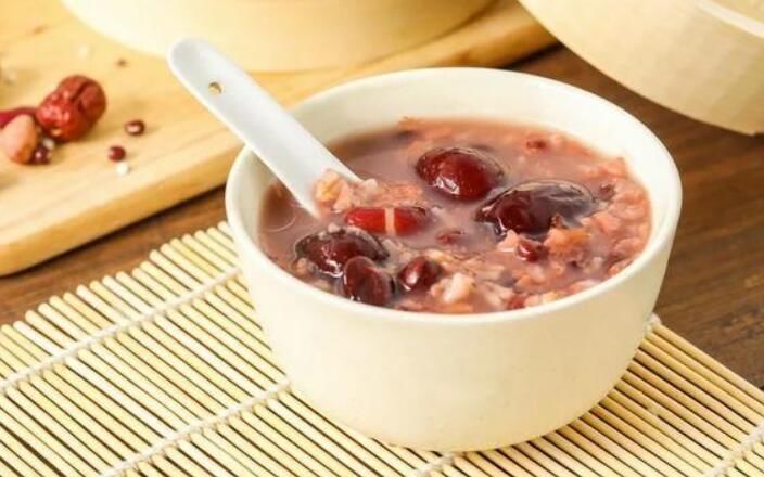 �˱���������İ��� ��ô���Ʋ�ճ�����Ҳ�й