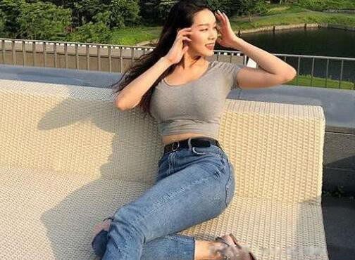 20�䶺�˿��ĵ���Ƥ���黰 ��Ů���ѿ��ĵ�С��·