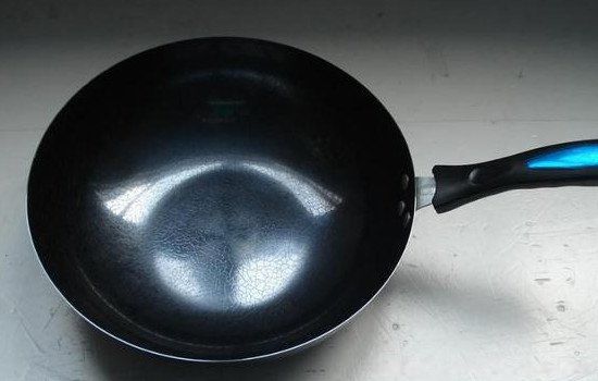 铁锅生锈怎么办?教你1妙招 除锈最好办法用猪肉