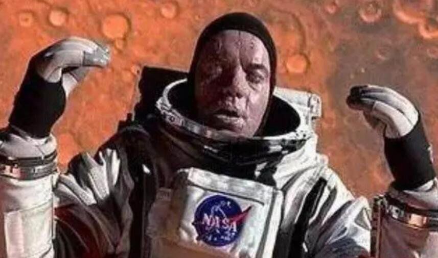 宇航员在太空拍到浮尸 真实太阳系全景图可怕事件