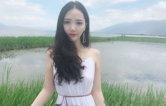 12��Ц�����º�Ů���ѿ��� ��Ĭ���Ӻ�Ů�����Ķ�Ц��