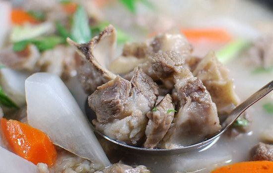 炖牛肉不放什么调料 不放花椒还是不放大料