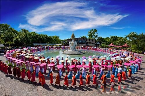 泼水节的简介 泼水节是哪个民族的是几月几日
