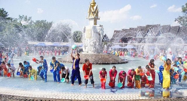 泼水节的简介 泼水节是哪个民族的是几月几日
