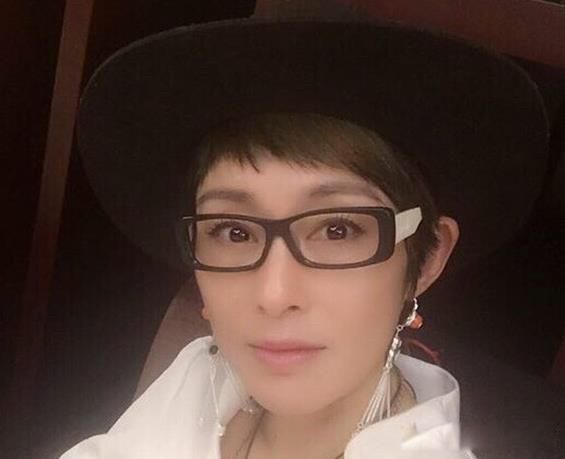 ���������������ǵ�Ӱ��Ա�� �����˶�ʱ�����Ļ���