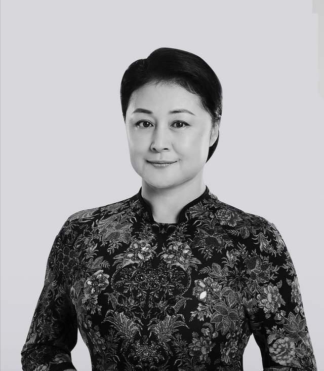 于月仙个人资料简历 车祸原因真的是因为骆驼还是开的太快