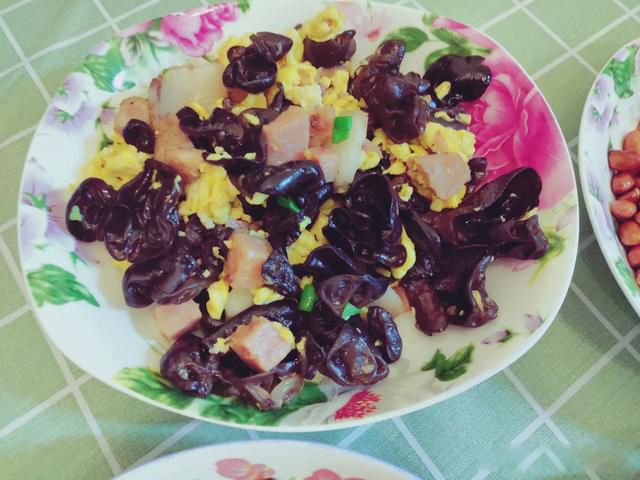 ľ���ݶ�þͲ��ܳ��� ���˻��������ж���