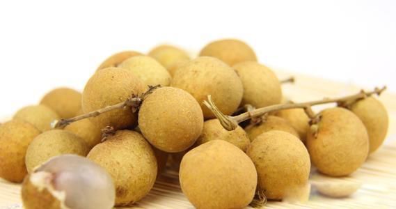 ���ۺ͹�Բ��ͬһ��ˮ���� ����һ���Ǹɻ�һ�����ʻ�