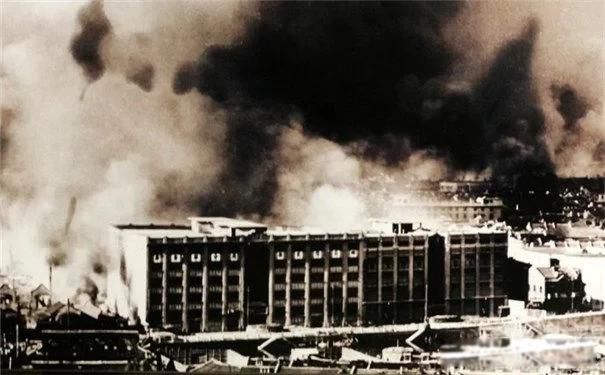 八佰演员表和角色介绍 共有7位影帝3位影后