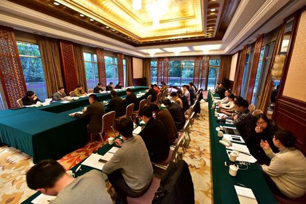 �������ǲ�ʲô�� �Ͷ����������ٱ��绰�Ƕ���