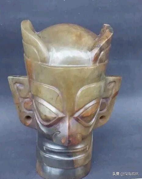 三星堆出土文物的图片及介绍 三星堆青铜面具是什么朝代的