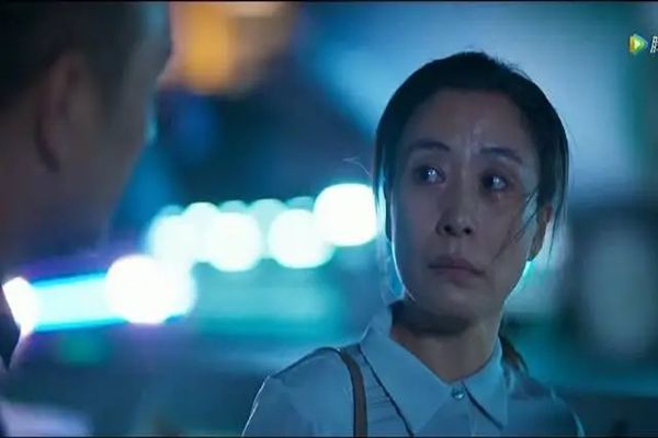 王萌萌事件原型是谁 为什么不跟刘瑶一起下车提前下车真相
