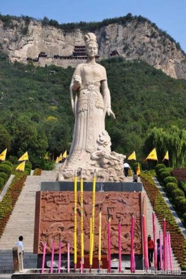 女娲图片真身是蛇吗真身吓人恐怖是因为什么