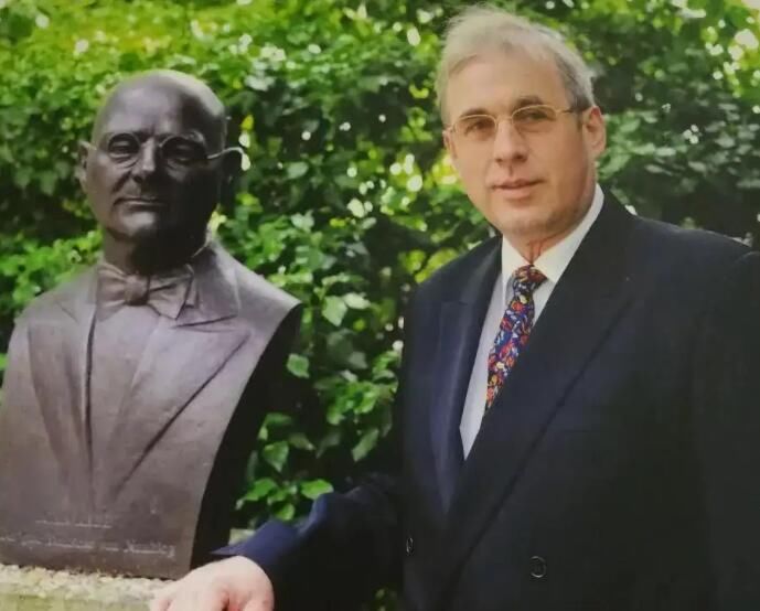 拉贝先生为什么要帮中国德国拉贝孙子求助中国是真的吗