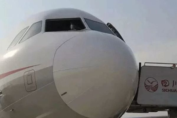 8633�ɻ���ʵ�¼������� ����������������ô����