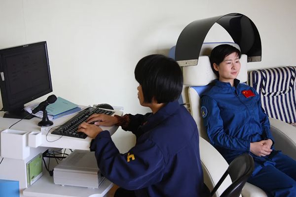 ����Ա����ĺ������к�����Ů�� ����̫����ô���е�