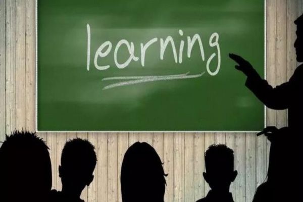 ���������ڿ����Ͽ��� У����ѵ��ֹ�ڼ��ղ��ν���