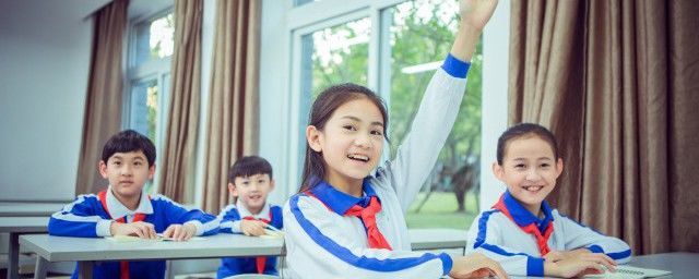 中国最好看的校服 哪个学校校服最好看最美