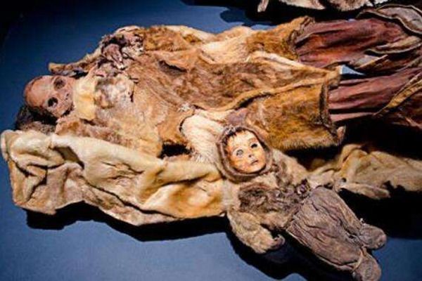 巨人观恐怖图片讲解大全恐怖少女浴室二十天怎么回事