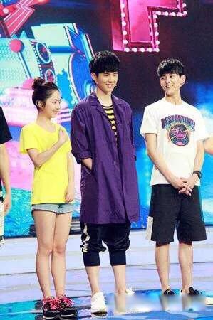 谭松韵身高真实身高156162看起来没有158的胡冰卿高