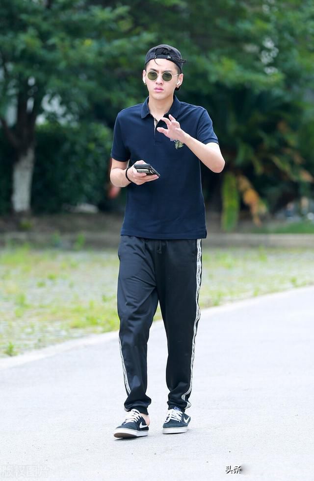 ���ෲ�¼���ôû������ ��״����һ���֡��ס�