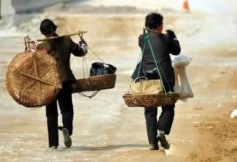 �������������ʸ�����ɽ��Զ����ʲô��˼ 񲸲���������