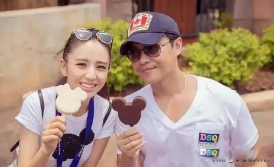 赵丽颖和冯绍峰为什么离的婚 明星跟普通人一样有七情六欲