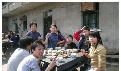 人穷断六亲到底是什么意思 其实这种现象早就产生了