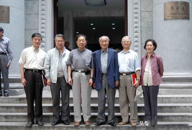 大学老师工资一般多少钱一个月 任何职业都有级别