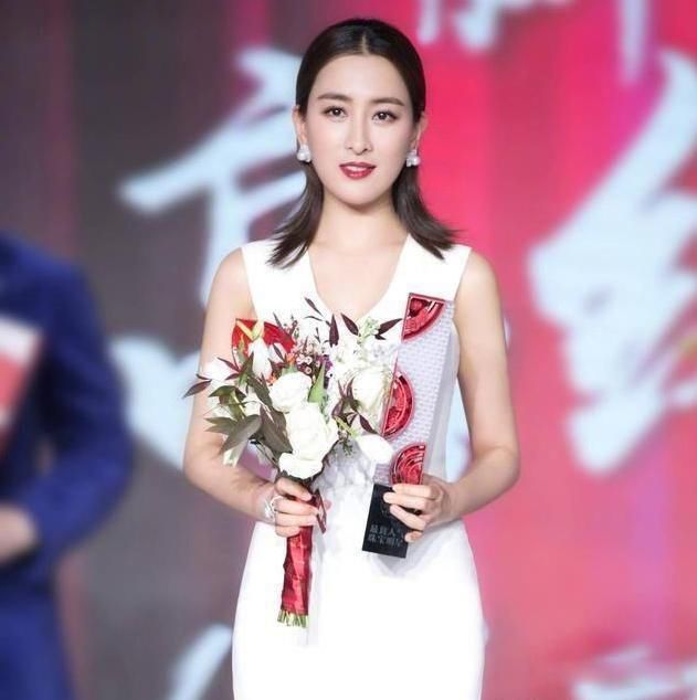 2015年在春晚的舞台上,马苏,佟丽娅,秦岚,王丽坤将饰演中国古代四大