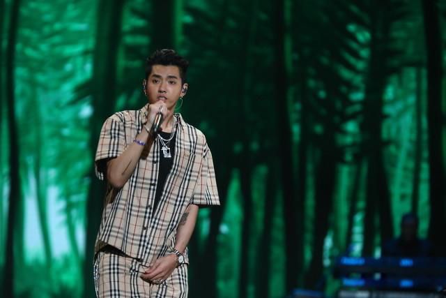 赵今麦吴亦凡事件 魔爪伸向了年轻女孩