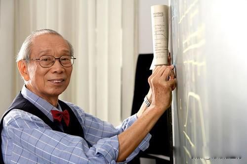 大学老师工资一般多少钱一个月 做大学老师的工资确实不高