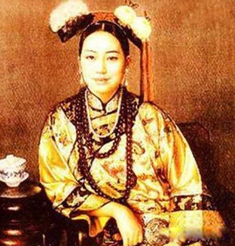 慈禧年轻时的真实容貌 历史上真实的慈禧年轻照片