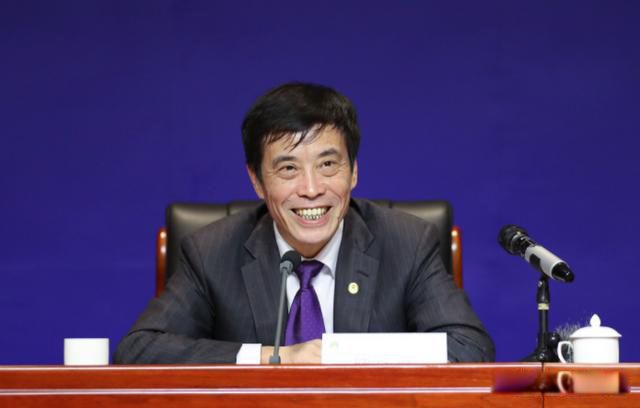 陈戌源为什么还不下课 这压根不可能的事