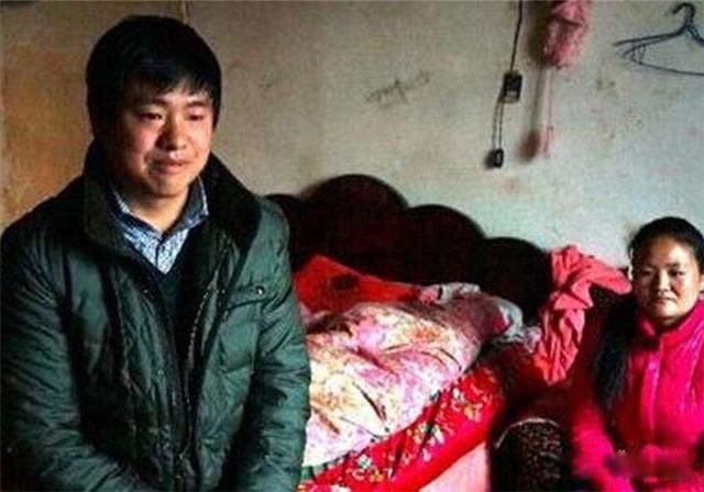 ��Ǯ����ӱߵ���Ǯ��Ȣ���ʲô��˼ ��仰�е�����