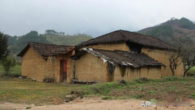 人穷断六亲到底是什么意思 生活中人穷为什么六亲断