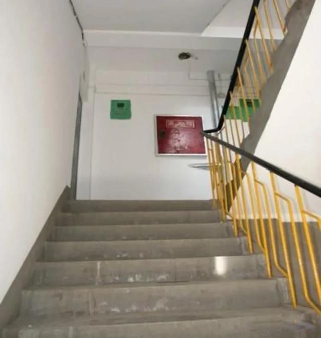 ���һ¥������¥ ͬ��һ���