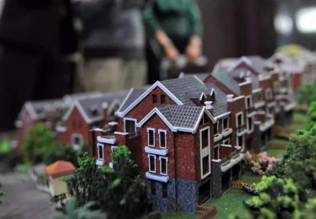 һ�����鵼�¶����˸�ծ���� �����ö����˸�ծ���Ʋ�